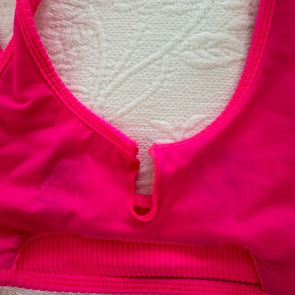 Frankies Bikinis Cole Top in Fuchsia - Picture 5 of 5